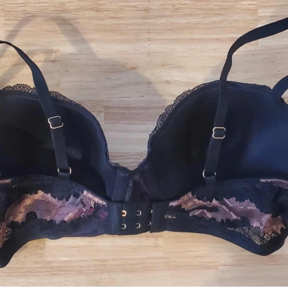 Vince Camuto 36C demi bra NWT - see listing - Picture 2 of 4